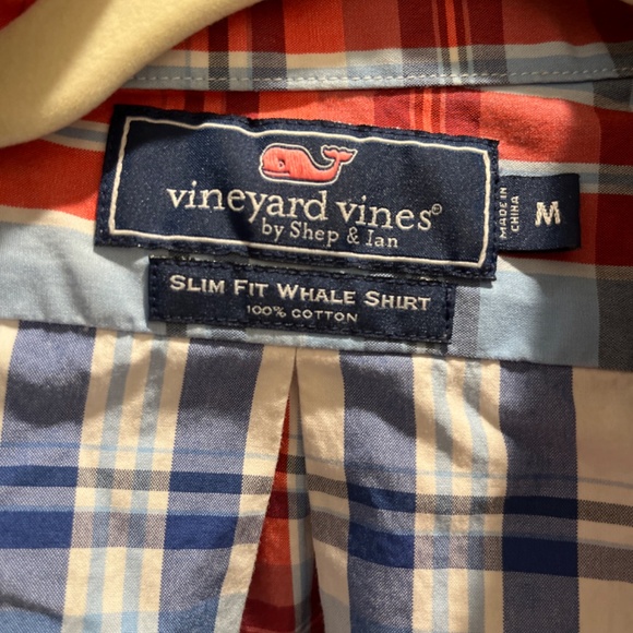 Men's vineyard vines slim fit button down red white blue Oxford shirt - Picture 2 of 3